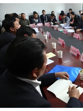 罗松达哇厅长调研玉树民政工作