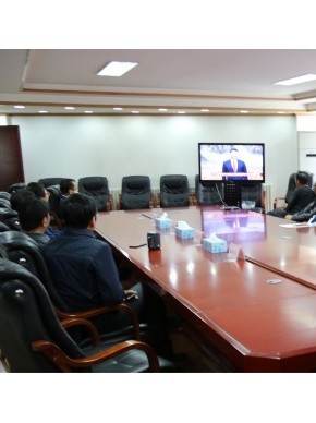 省民政厅组织副处以上党员干部集中收看十九届中共中央政治局常委中外记者见面会直播