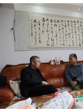省民政厅领导走访慰问厅机关离退休干部