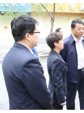省民政厅厅长诺卫星深入西宁市调研指导社区建设工作