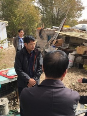 省民政厅调研督查海西州救灾物资储备管理和农房保险推进工作